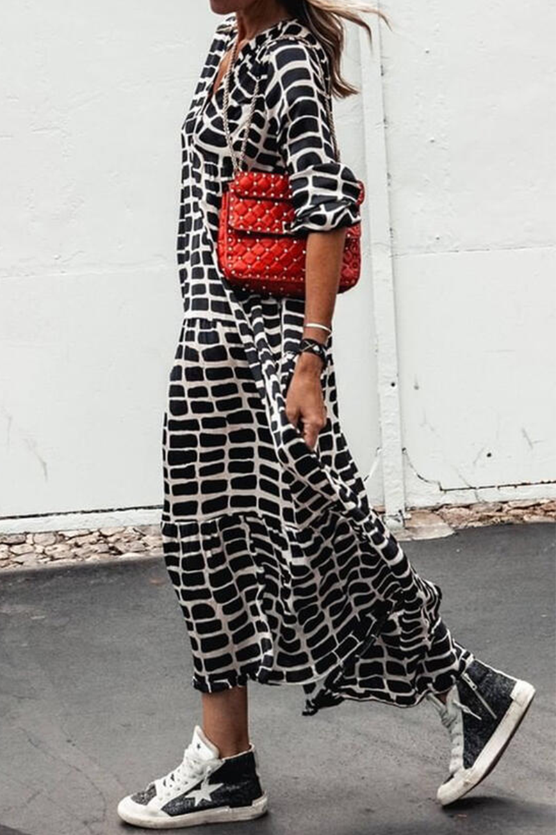 Vestidos casuales con estampado de patchwork, cuello en V y corte A