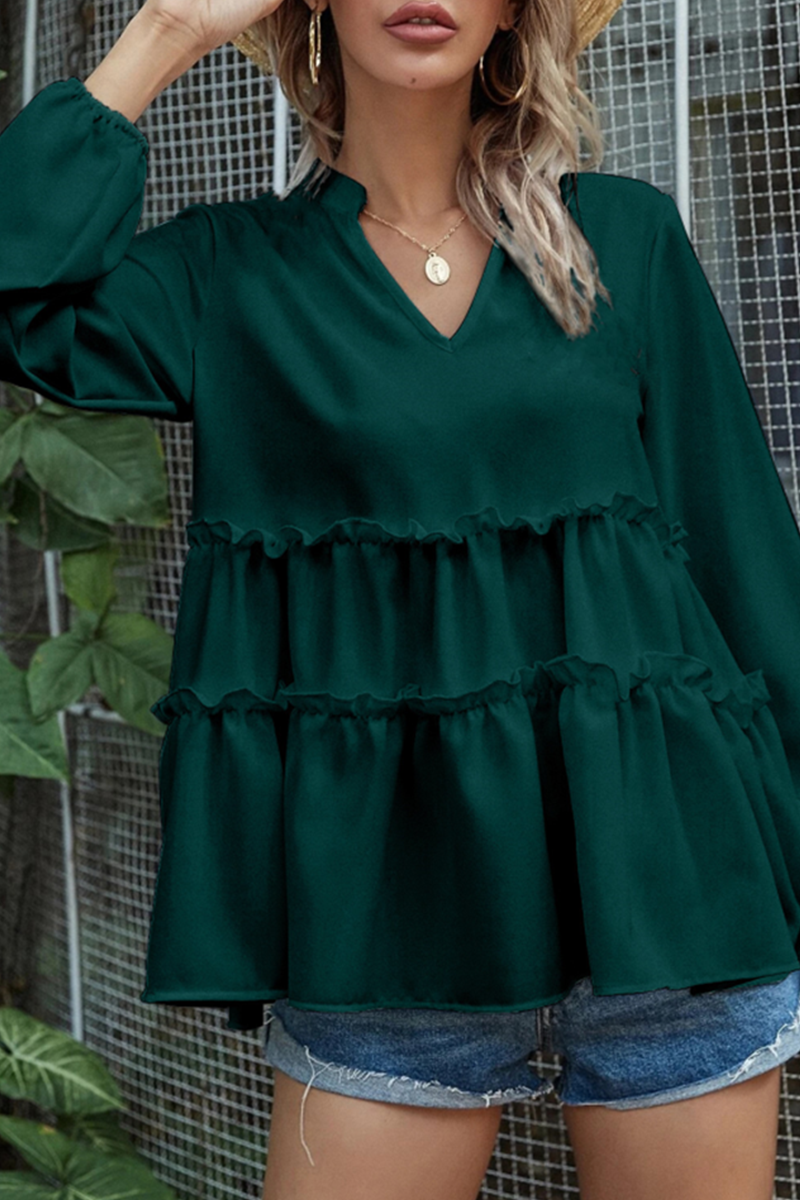 Tops casuales de cuello en V con volantes y abertura en la unión