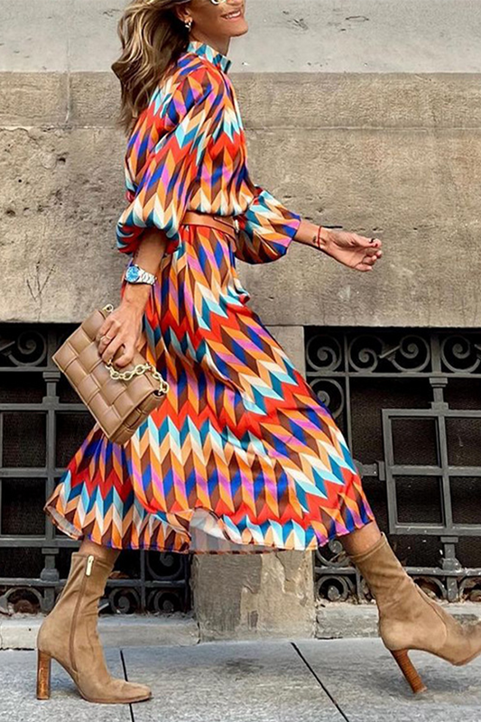 Vestidos rectos casuales con cuello alto y estampado de patchwork