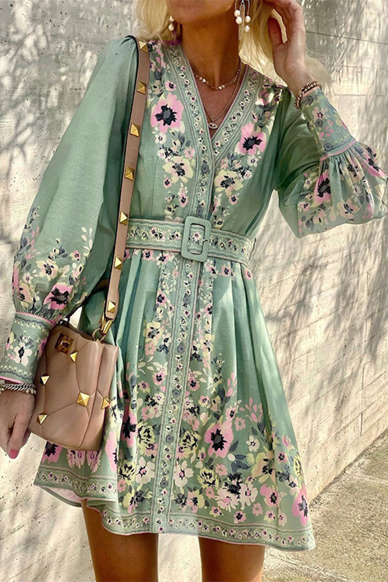 Vestidos bohemios elegantes con estampado y escote en V en forma de A