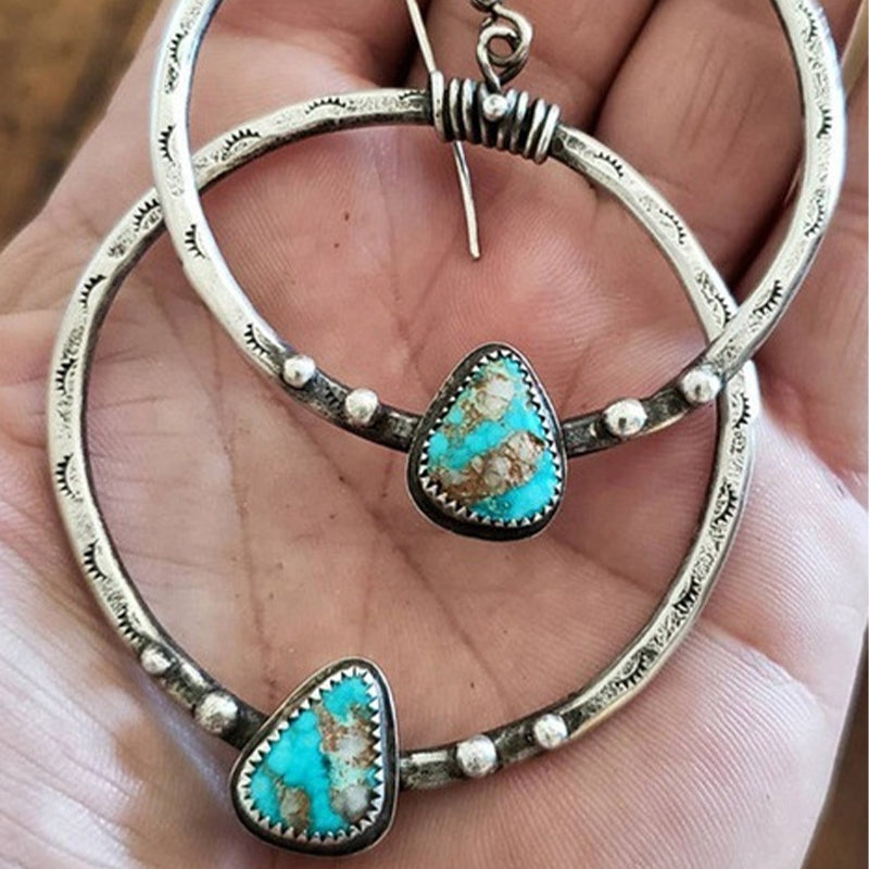 Pendientes de aro tallados en turquesa vintage de Wisherryy