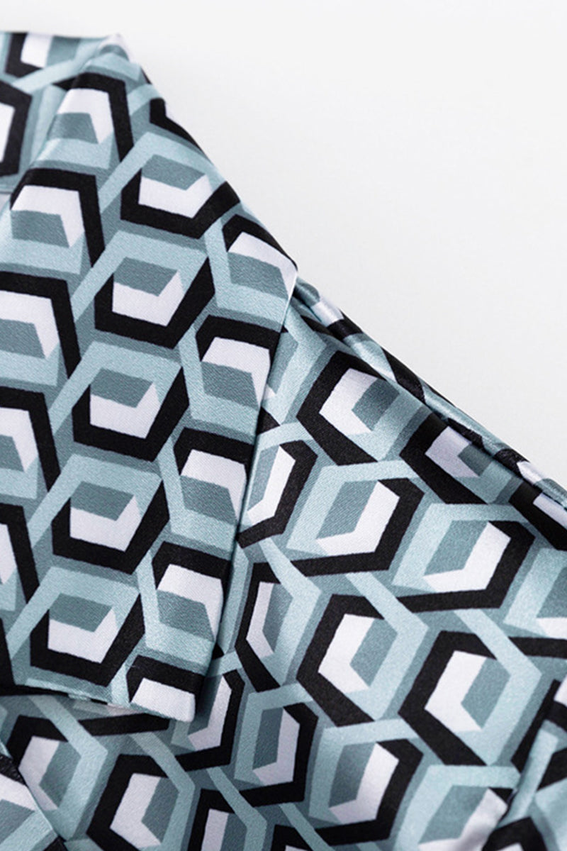 Conjunto informal de dos piezas con cuello vuelto, manga larga y estampado animal de calle