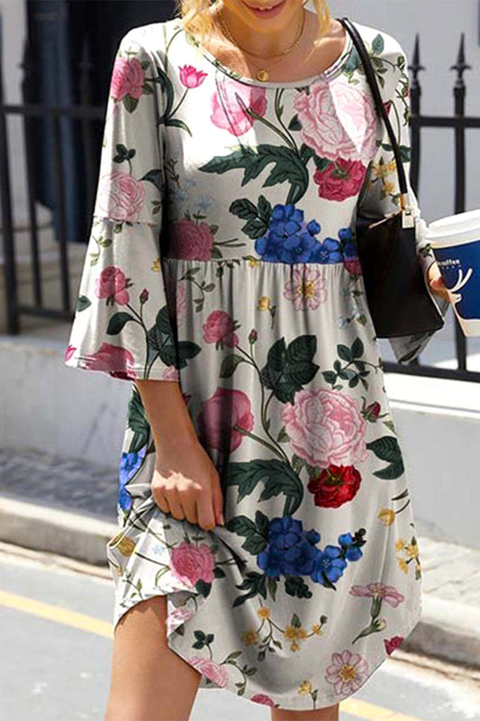 Elegante vestido de corte A con cuello en O, estampado y pliegues, sin posicionamiento