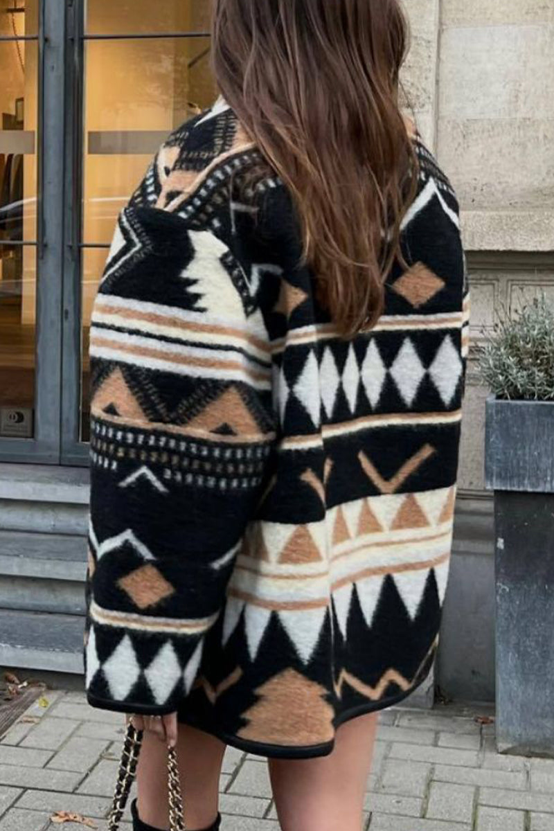 Prenda exterior informal de calle con estampado geométrico, bolsillo y cuello en U