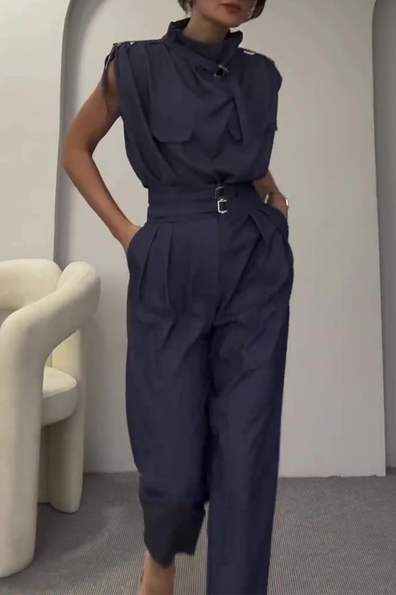 Monos elegantes de cuello alto con parches lisos de calle