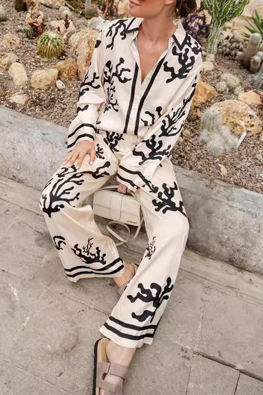 Conjunto informal de dos piezas con cuello vuelto, manga larga y estampado geométrico para vacaciones