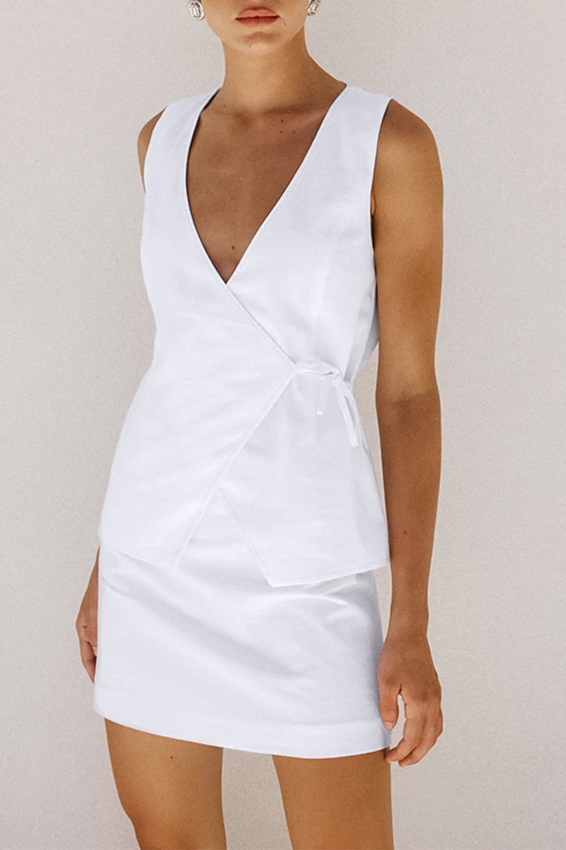 Conjunto de dos piezas sin mangas con escote en V y cordones en color liso para uso diario
