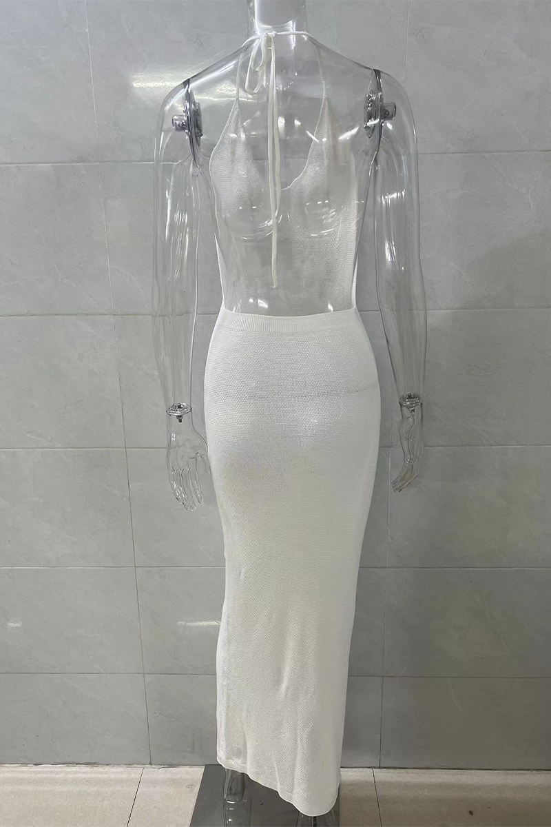 Vestidos sexis de un solo color con encaje, espalda descubierta y cuello halter.