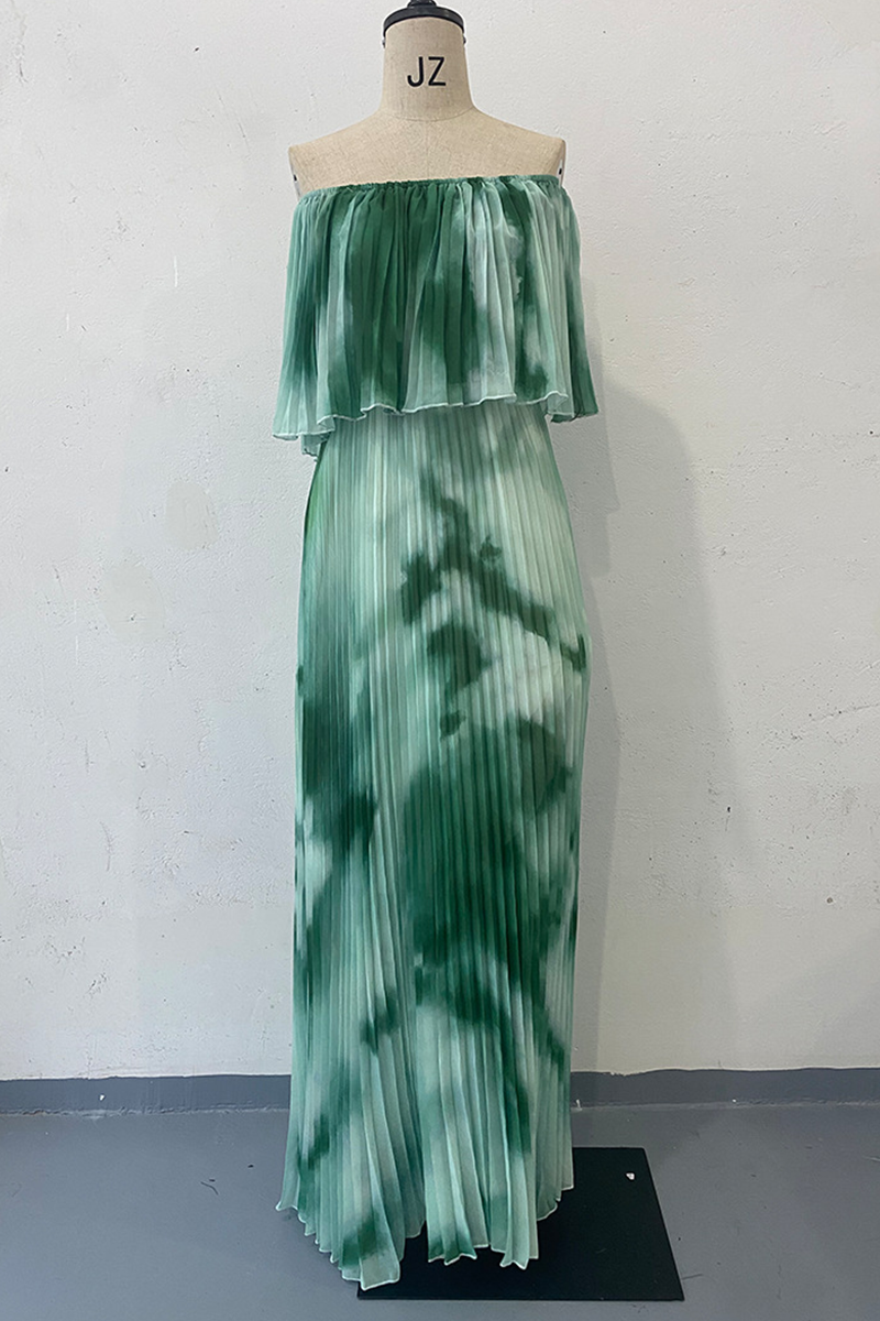 Elegante vestido plisado con hombros descubiertos y estampado degradado