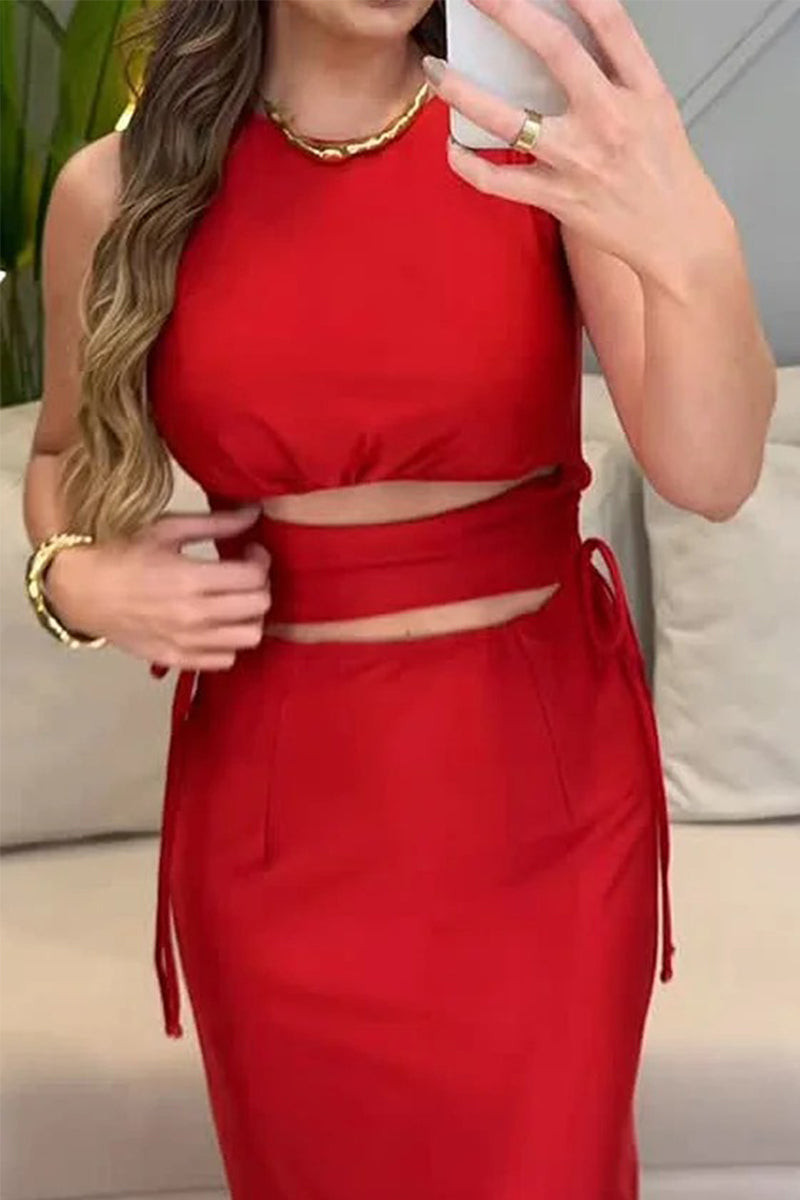 Elegante vestido de falda de un solo paso con cuello redondo y cordón ajustable