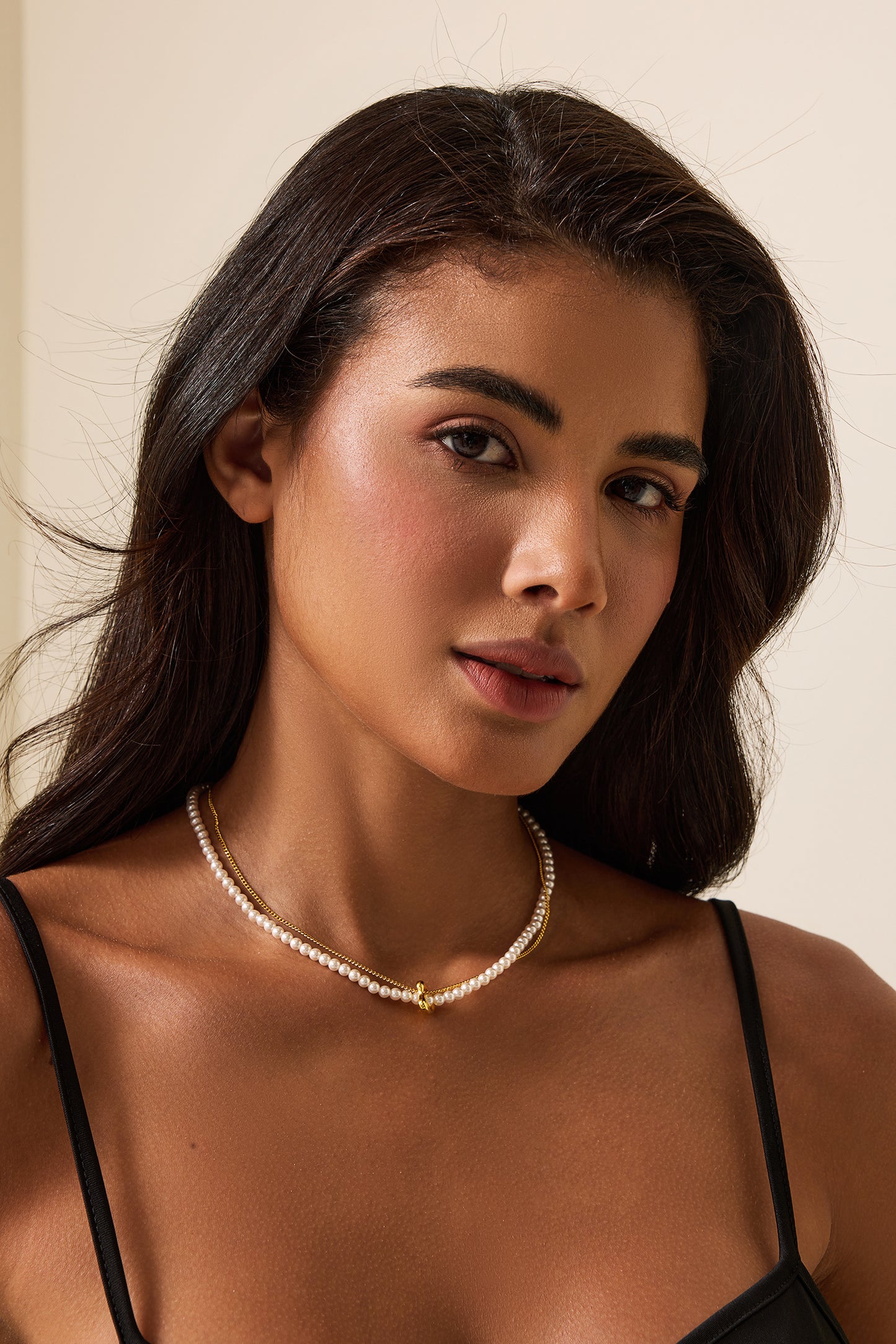 Collar de doble capa con corazón de perla sintética