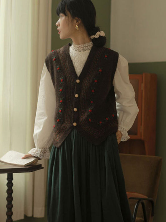 Daisy Vintage Embroidery V-Neck Knitted Vest