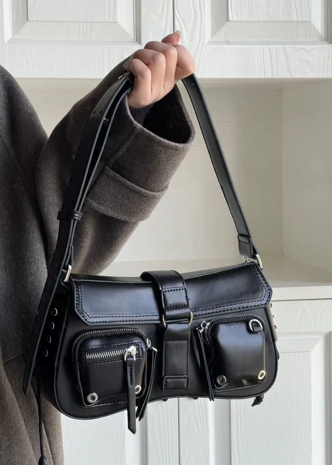 Crimson Utility Buckle Shoulder Bag – Multi-Pocket Street Style