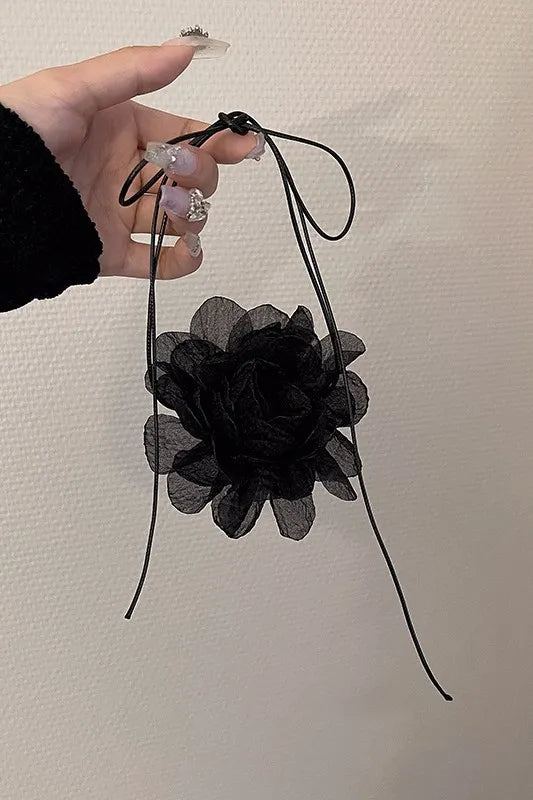 Lala White Flower Mesh Choker