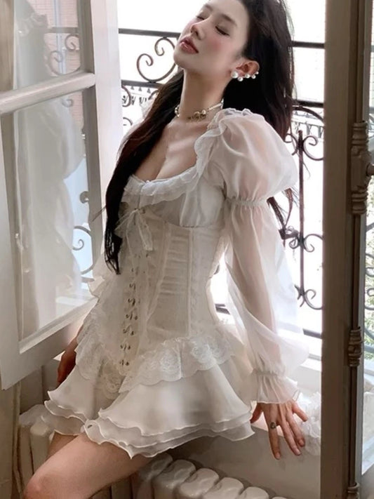 Vestidos cortos blancos Y2K para mujer, mangas largas, cuello cuadrado, corsé con cordones, volantes vintage franceses, vestido de fiesta de corte A.