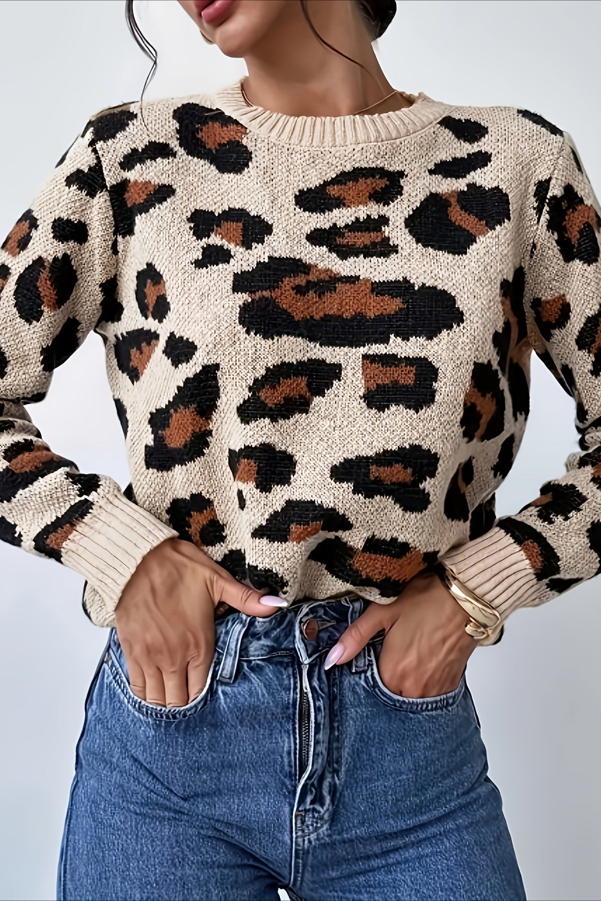 Crew Neck Leopard Pattern Knit Sweater