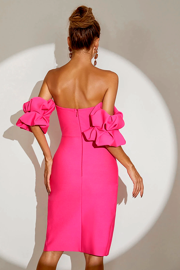 Vestido midi plisado de punto con hombros descubiertos 