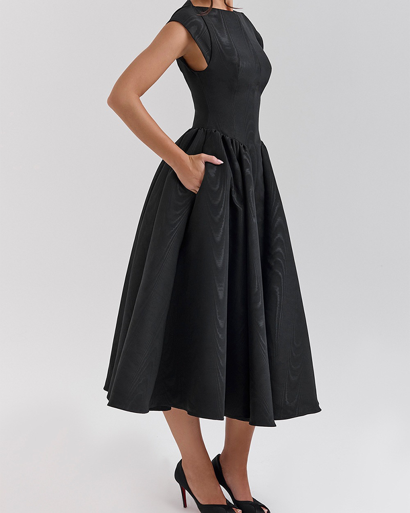 Backless Crew Neck Dress