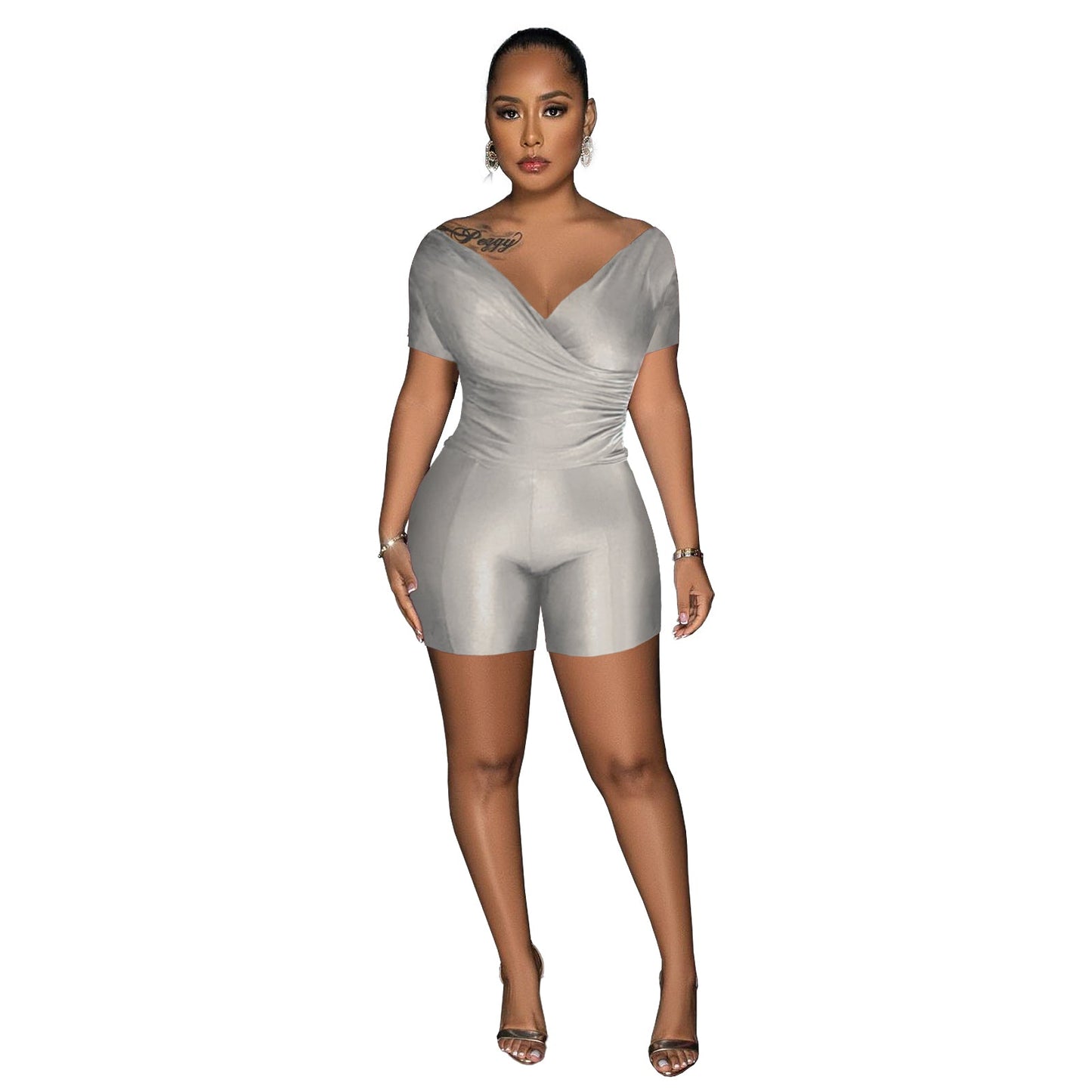 Conjunto de dos piezas de blusa y pantalón con cuello en V plisado reflectante de color liso para mujer