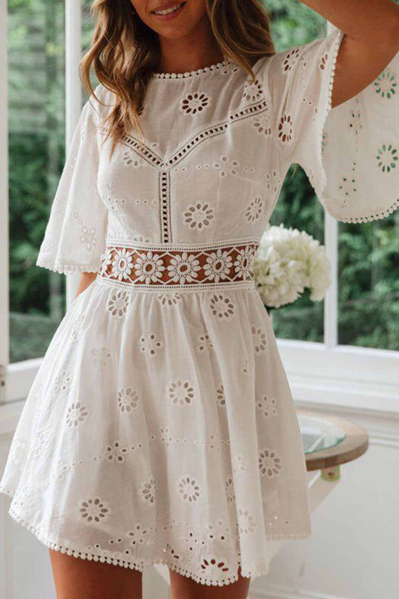 Vestidos de encaje con cuello redondo, espalda descubierta, huecos y sólidos de moda callejera