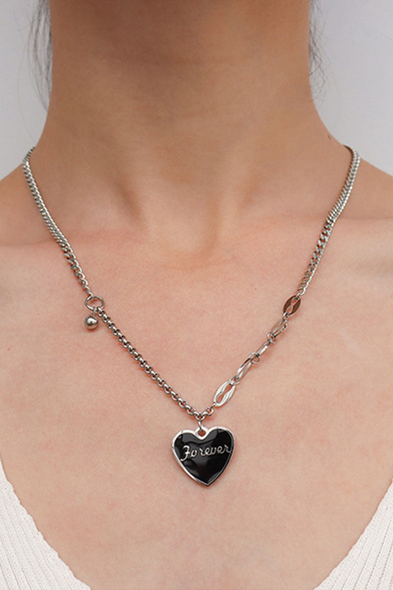 Collares y accesorios de moda para uso diario