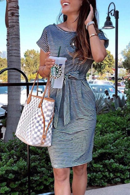 Vestidos de patchwork a rayas, con mangas cortas, cuello redondo, corte A y largo hasta la rodilla (3 colores)