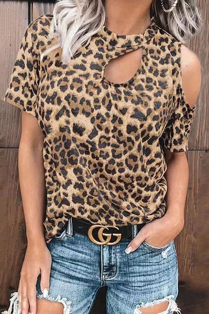 Camisetas de cuello redondo con abertura y estampado de leopardo de Fashion Street