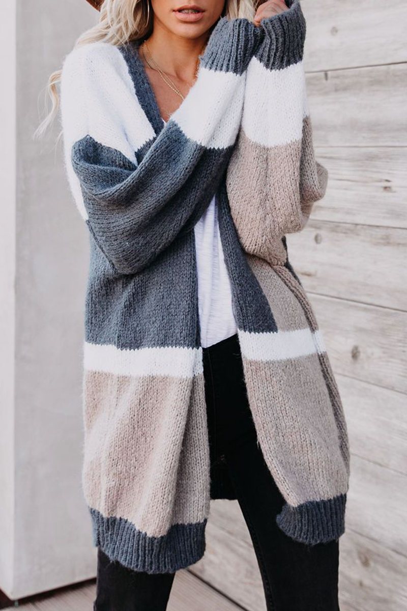 Cárdigan informal con cuello en V y parches de colores