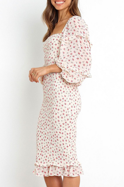 Elegante vestido de falda tubo con cuello cuadrado y volantes florales