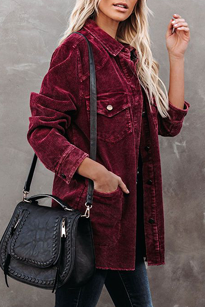 Prendas de abrigo informales con cuello vuelto y hebilla de bolsillo