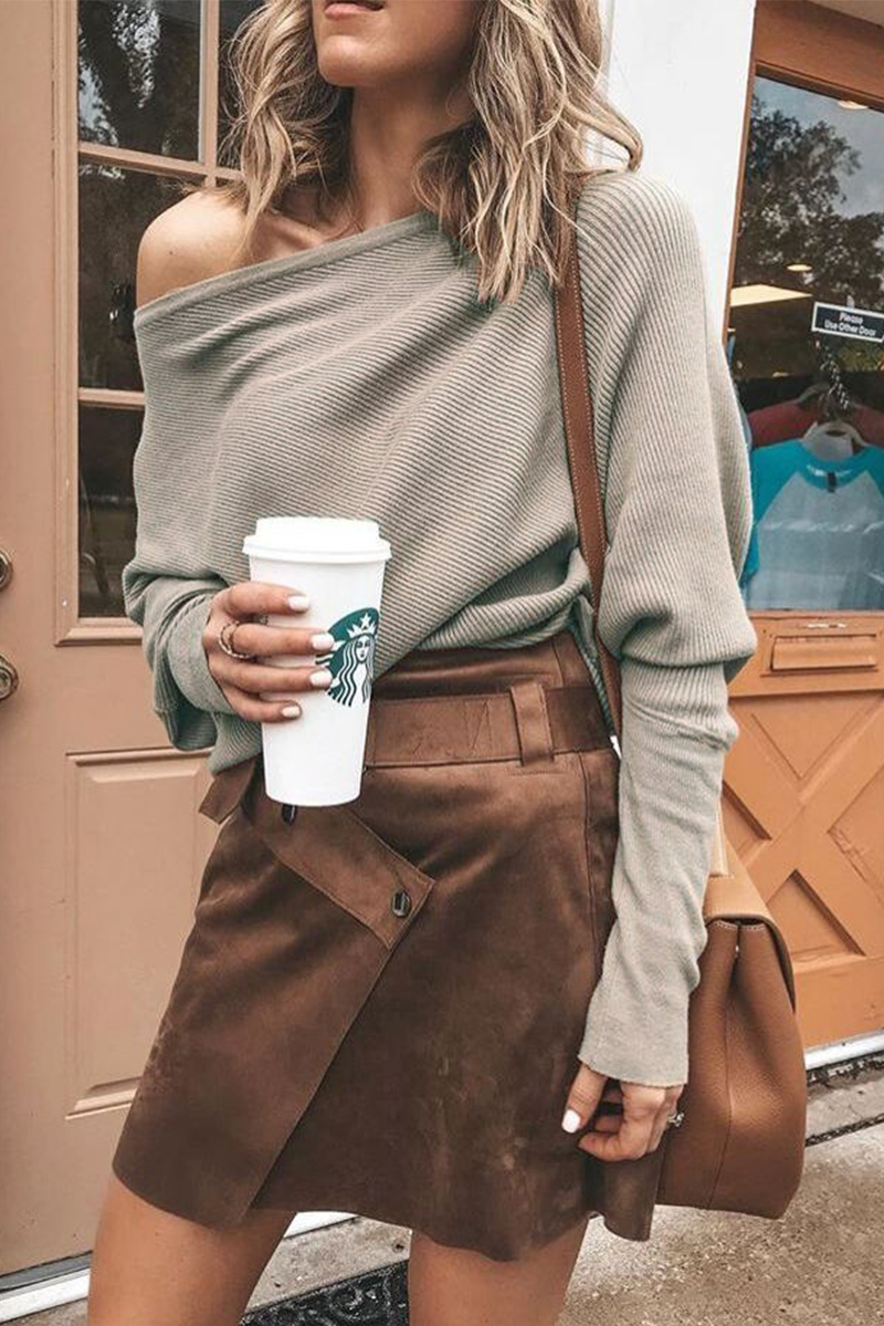 Tops casuales de un solo hombro con parches sólidos (6 colores)