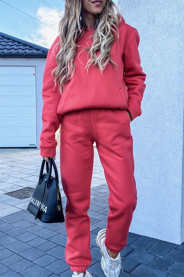 Conjunto deportivo de dos piezas con capucha, cuello alto, manga larga y bolsillos laterales divididos (4 colores)