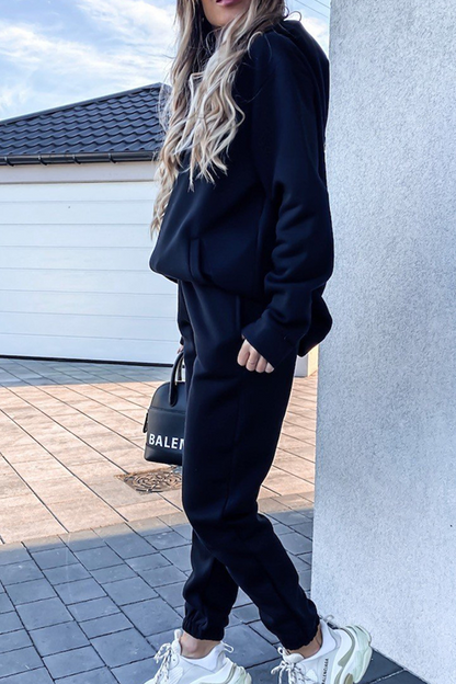 Conjunto deportivo de dos piezas con capucha, cuello alto, manga larga y bolsillos laterales divididos (4 colores)