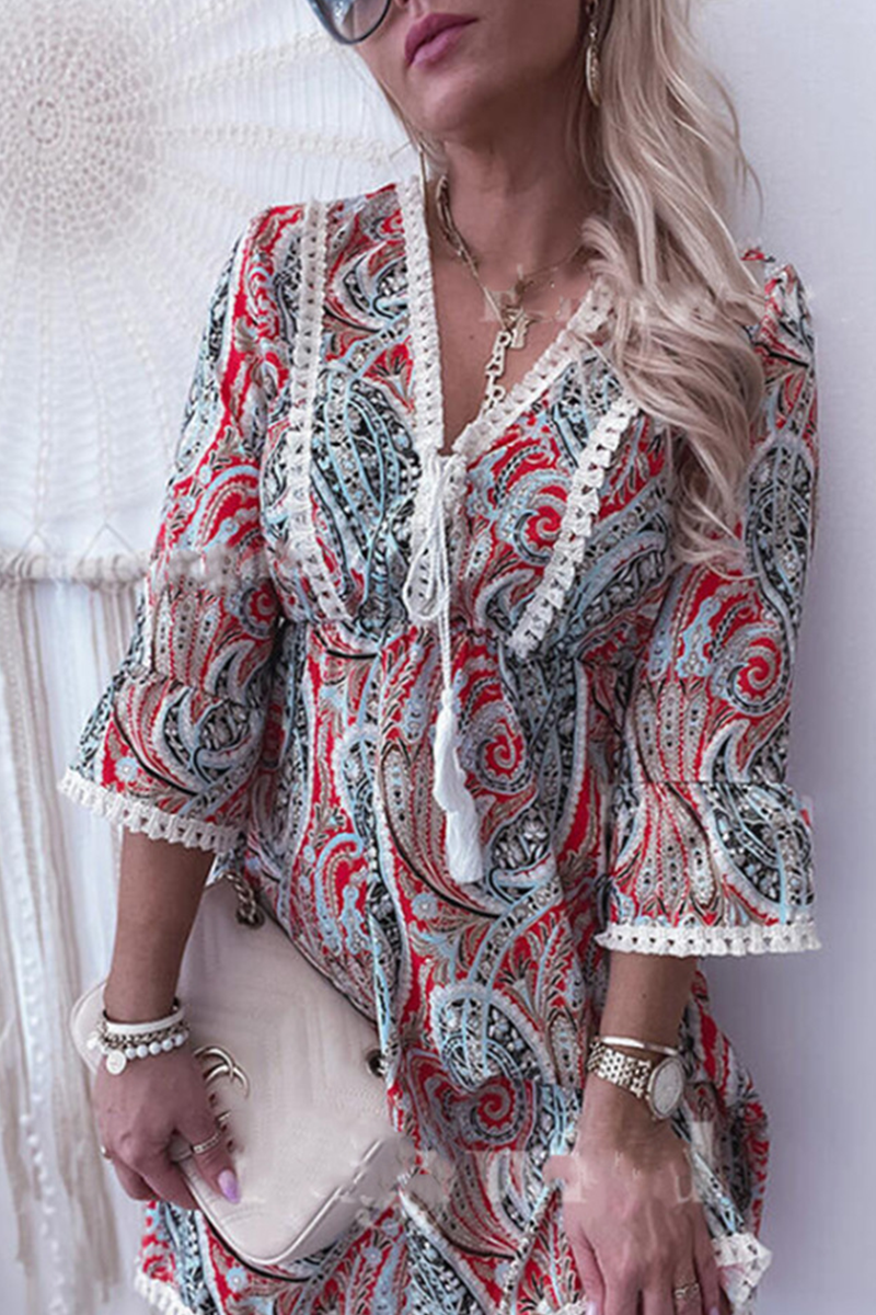 Vestidos casuales con estampado de encaje, cuello en V y falda pastel