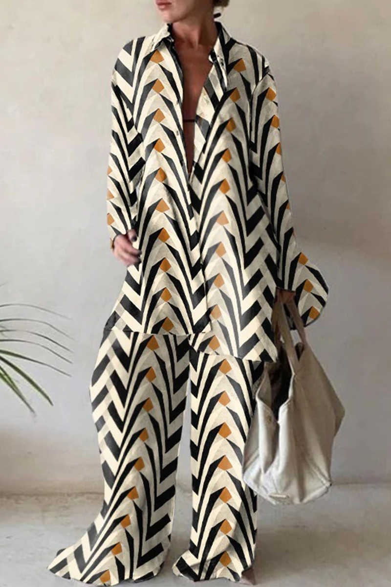 Conjunto informal de dos piezas con estampado de patchwork, cuello vuelto, manga larga (5 colores)