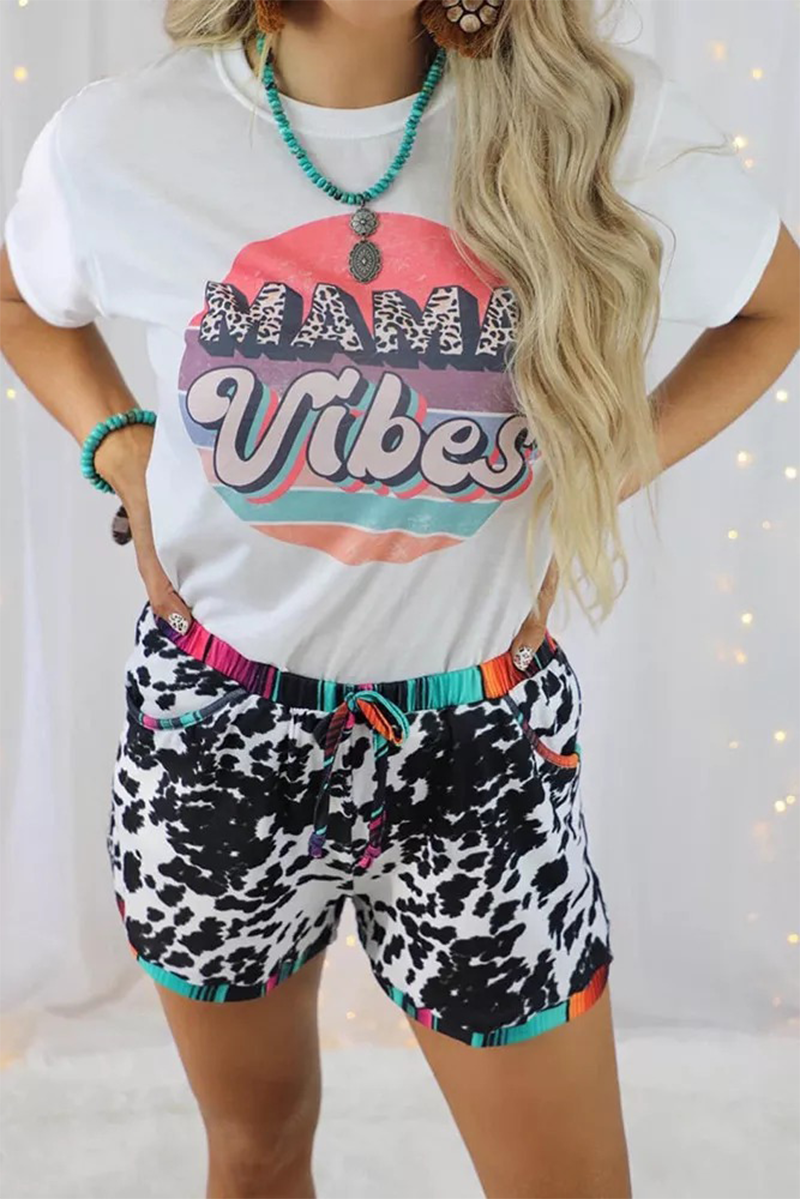 Pantalones rectos de cintura media con estampado completo y parches de leopardo a la moda