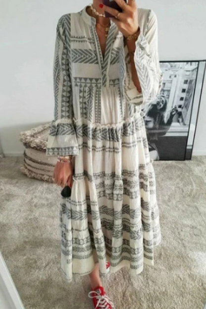 Vestidos de playa sexys con escote en V asimétrico y volantes geométricos