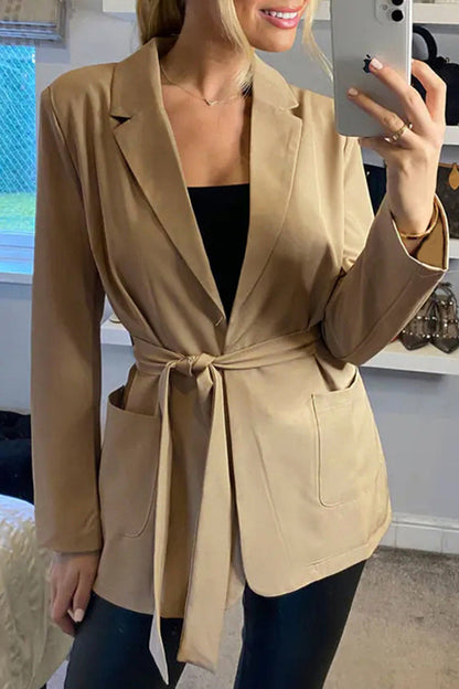 Prendas de abrigo de moda con cuello vuelto y bolsillos sólidos (3 colores)