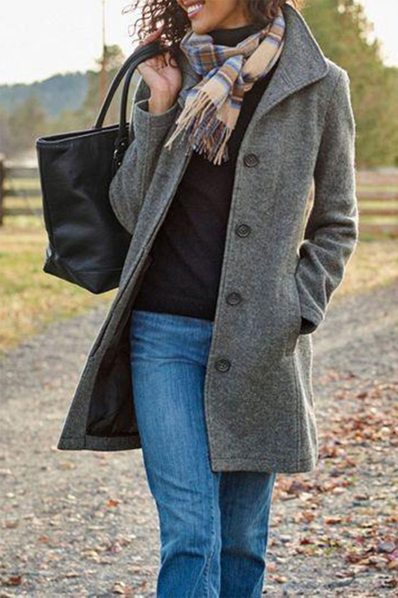 Prendas de abrigo informales de cuello vuelto con parches sólidos