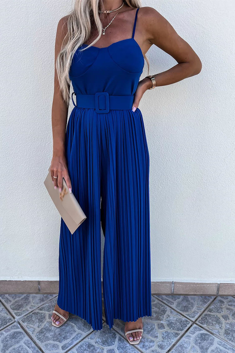 Monos holgados con tirantes finos y parches lisos de calle