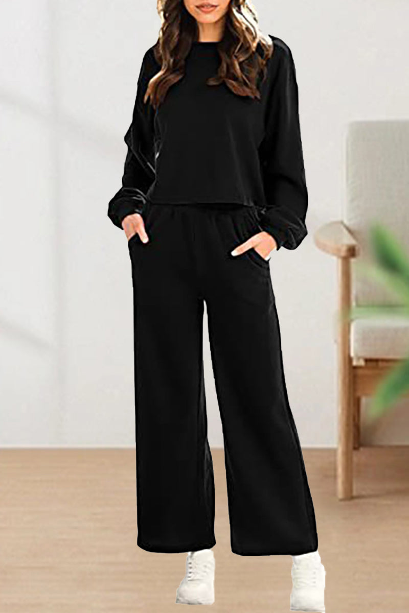 Conjunto informal de dos piezas con cuello redondo, manga larga y color liso