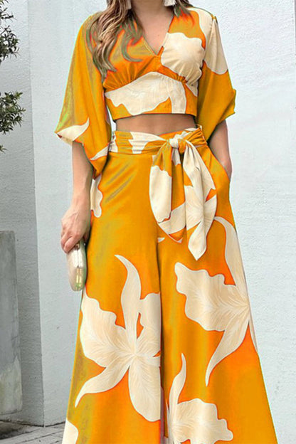 Conjunto de dos piezas con cuello en V, manga corta y estampado elegante (10 colores)