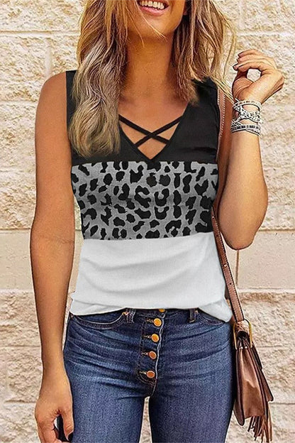 Camisetas casuales con cuello en V y estampado de leopardo (3 colores)