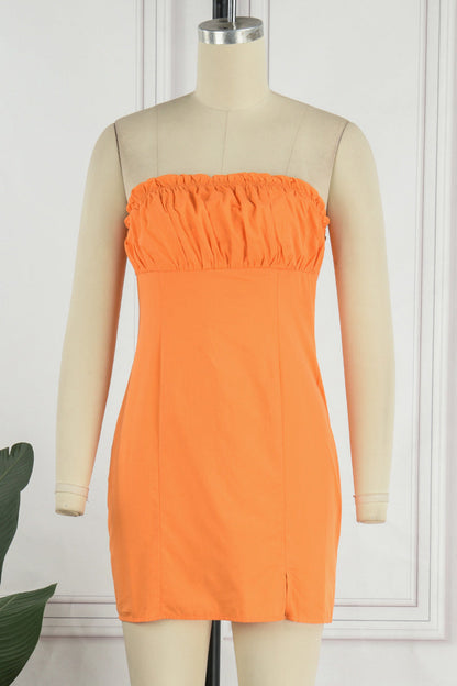 Vestidos elegantes y dulces de corte A con hombros descubiertos, cremallera y pliegues sólidos