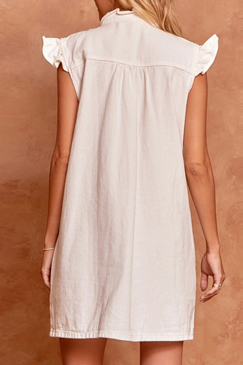 Vestidos vaqueros rectos de manga corta con cuello de hoja de loto y hebilla antigua de estilo informal y diario.