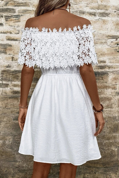 Vestidos de corte A con hombros descubiertos, lisos, ahuecados y sin cinturón