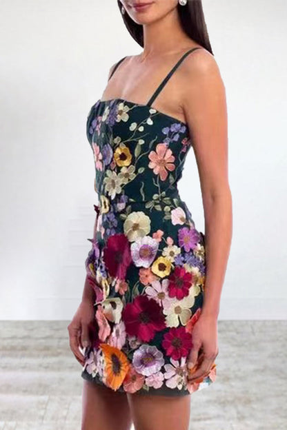 Vestidos elegantes de celebridades con falda de un solo paso, sin tirantes y bordados sólidos