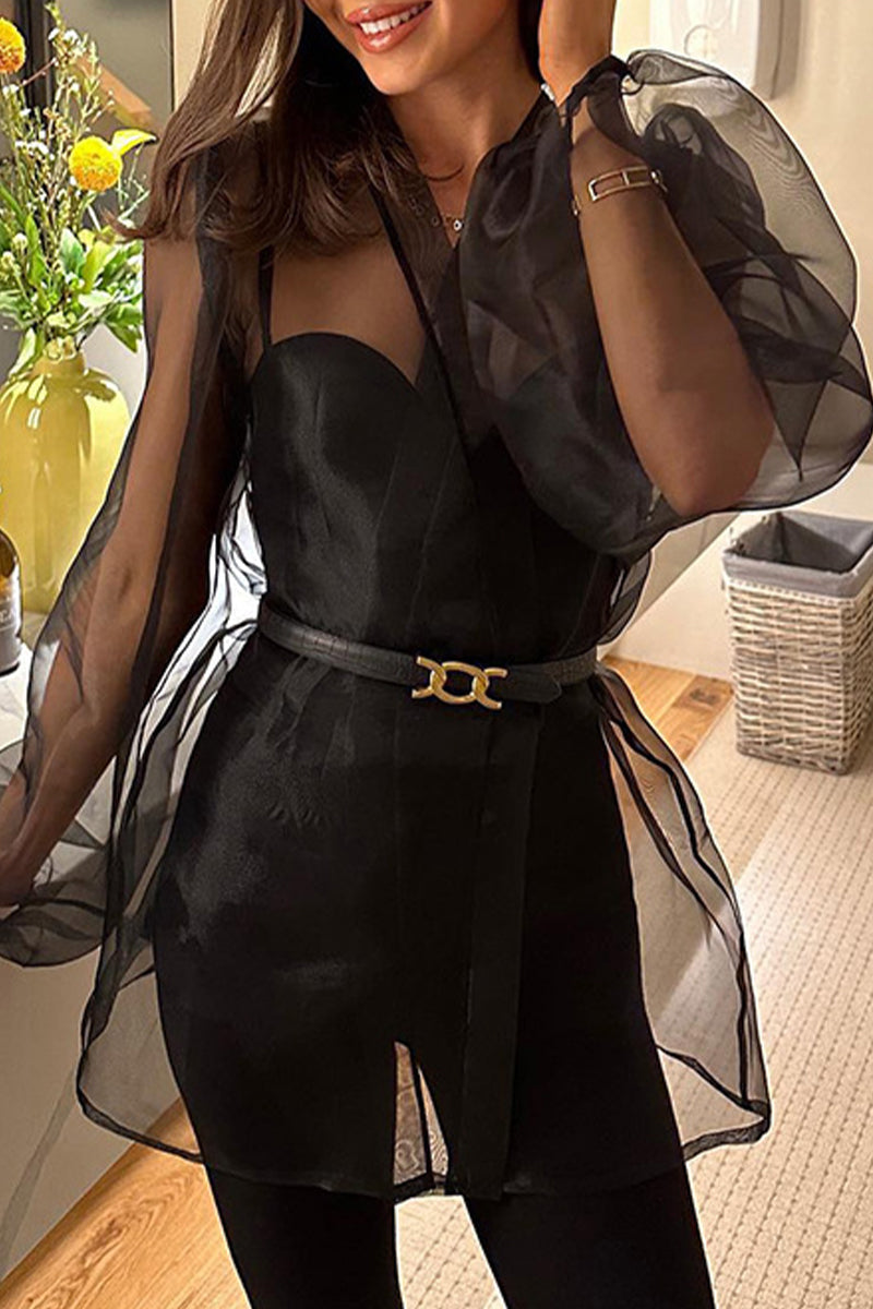 Elegante blusa lisa con cuello en V transparente y frenillo