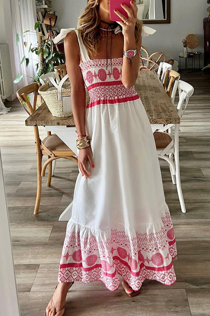 Vestido informal de tirantes con cuello cuadrado y frenillo con estampado dulce
