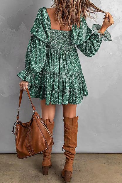 Vestido sexy con estampado floral y hombros descubiertos